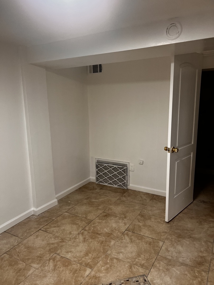 6113 South Sacramento Avenue Chicago IL 60629