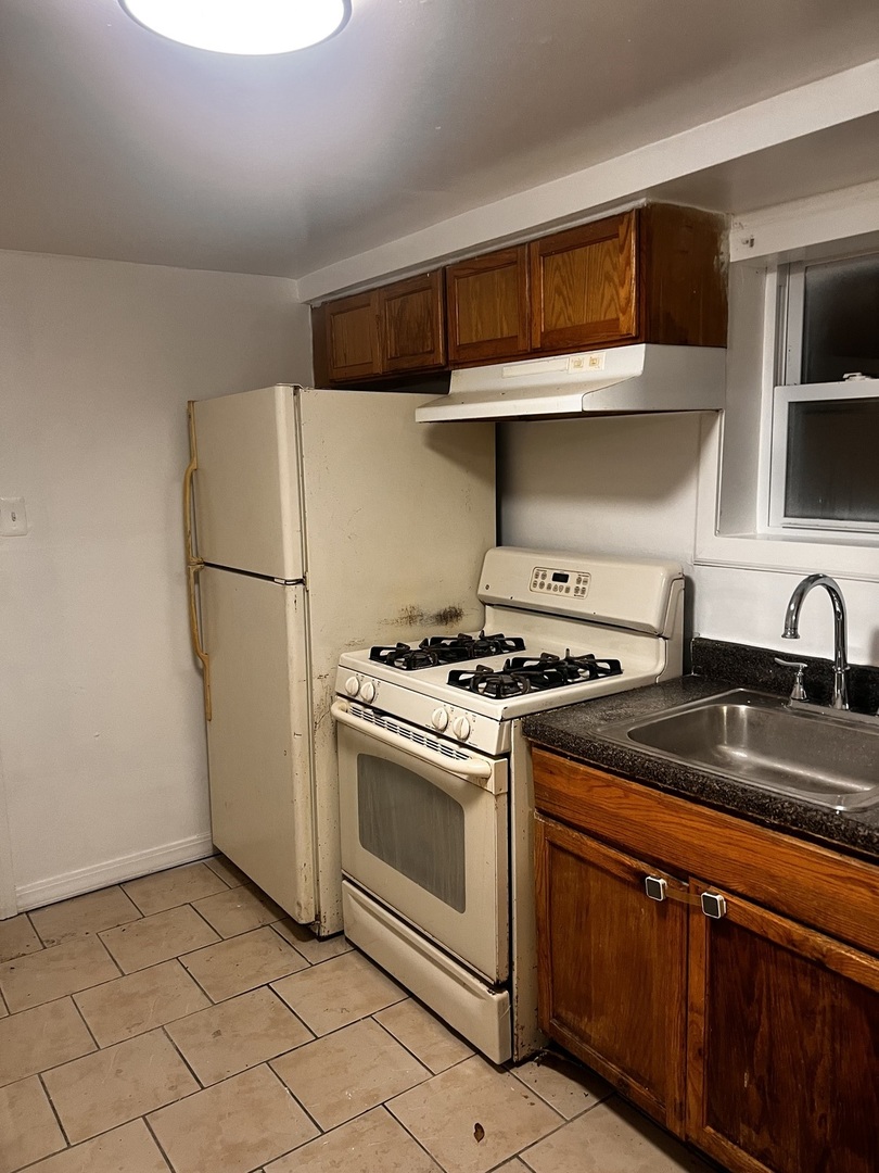 6113 South Sacramento Avenue Chicago IL 60629