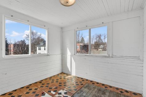 1012 North Court Street Rockford IL 61103