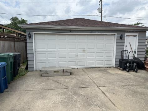 7942 Nagle Avenue Burbank IL 60459