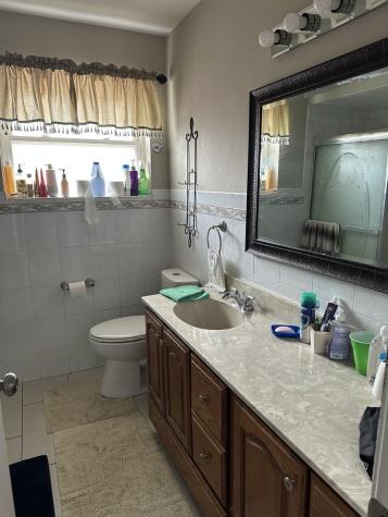 7942 Nagle Avenue Burbank IL 60459