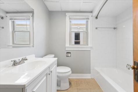 4854 West Winnemac Avenue Chicago IL 60630