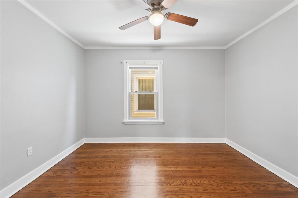 4854 West Winnemac Avenue Chicago IL 60630