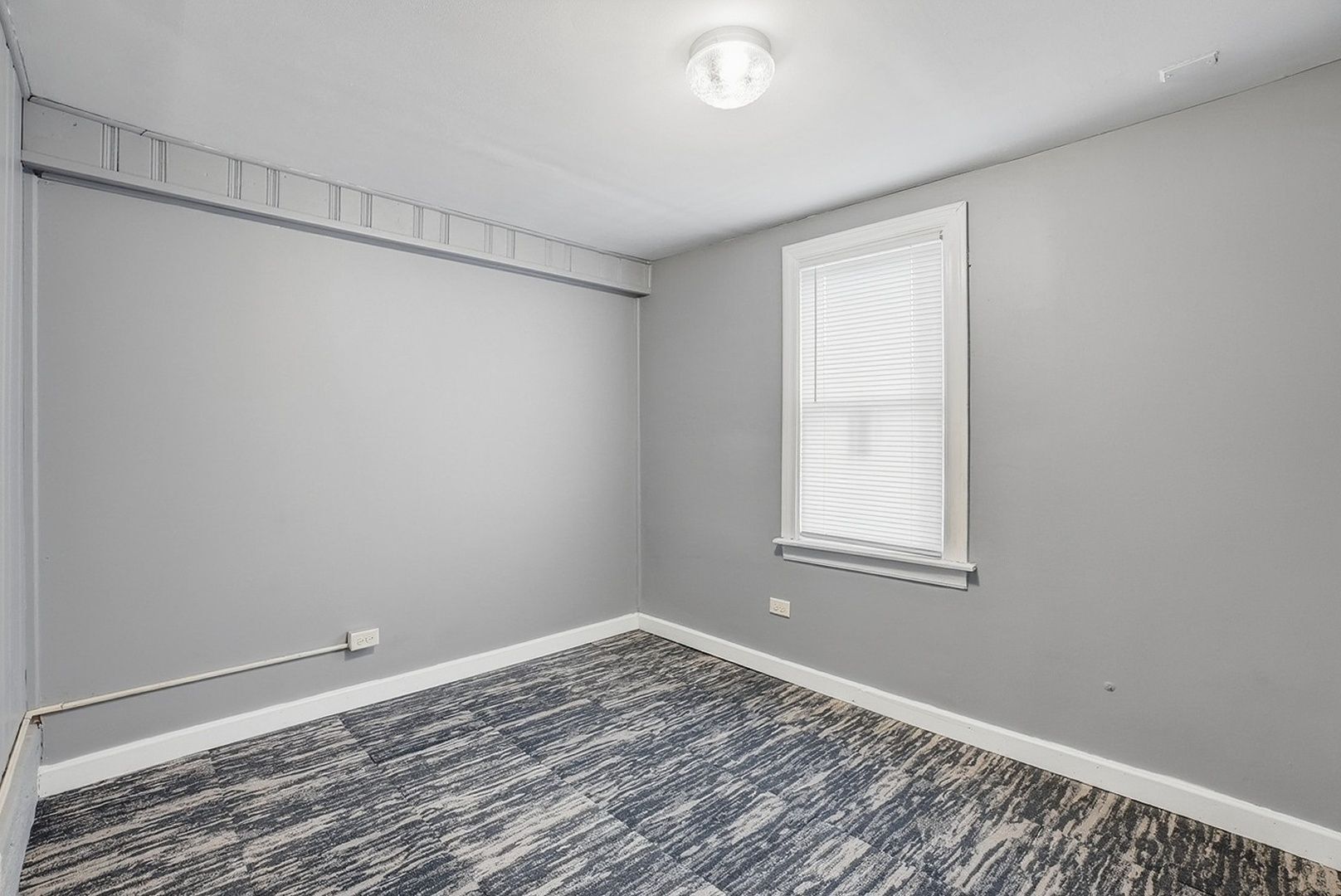 10633 South Avenue M Chicago IL 60617
