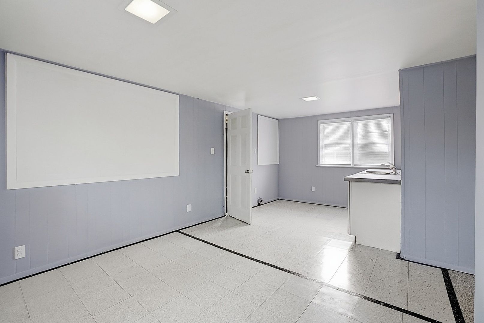 10633 South Avenue M Chicago IL 60617