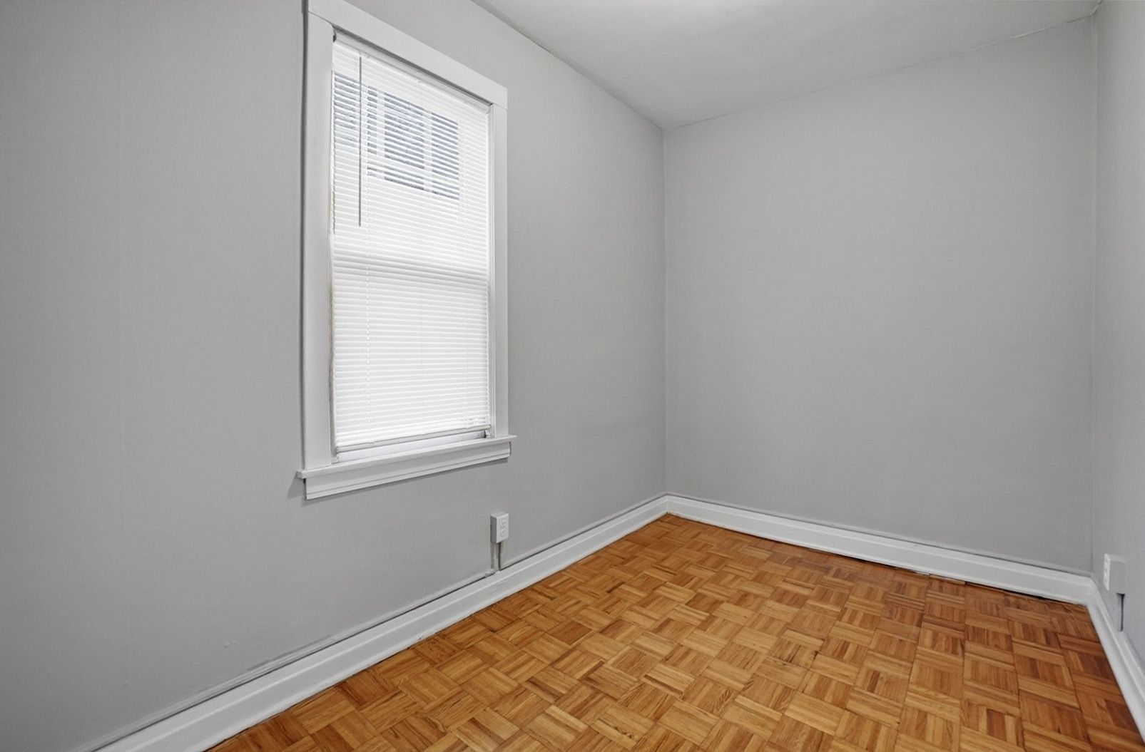 10633 South Avenue M Chicago IL 60617