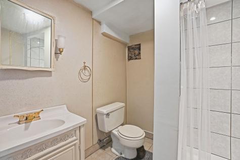 10633 South Avenue M Chicago IL 60617