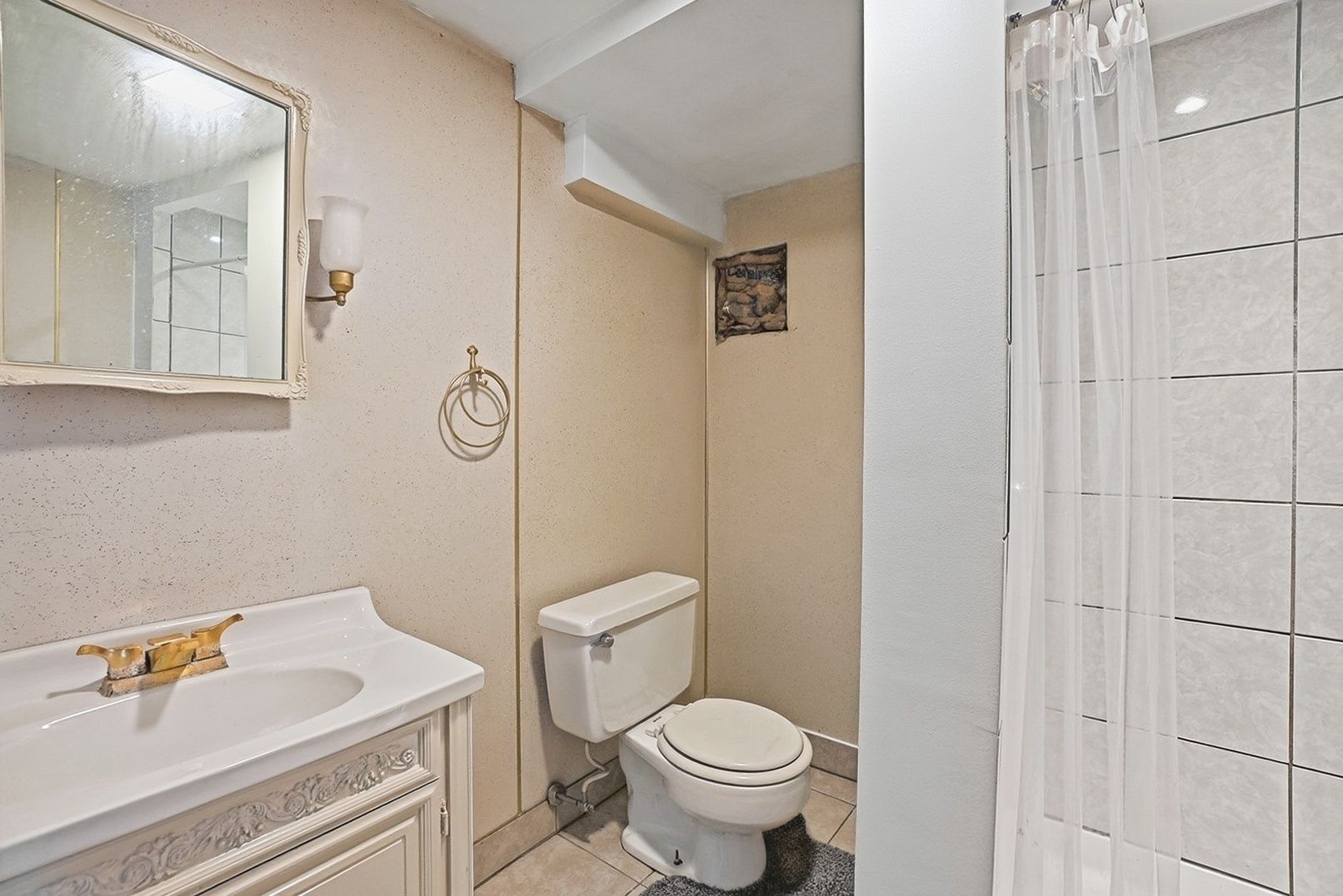 10633 South Avenue M Chicago IL 60617