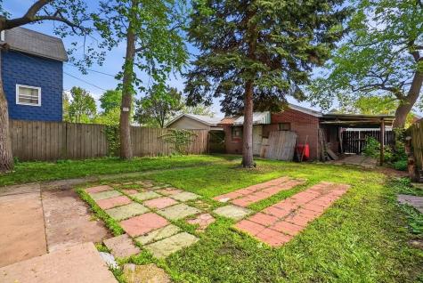 10633 South Avenue M Chicago IL 60617