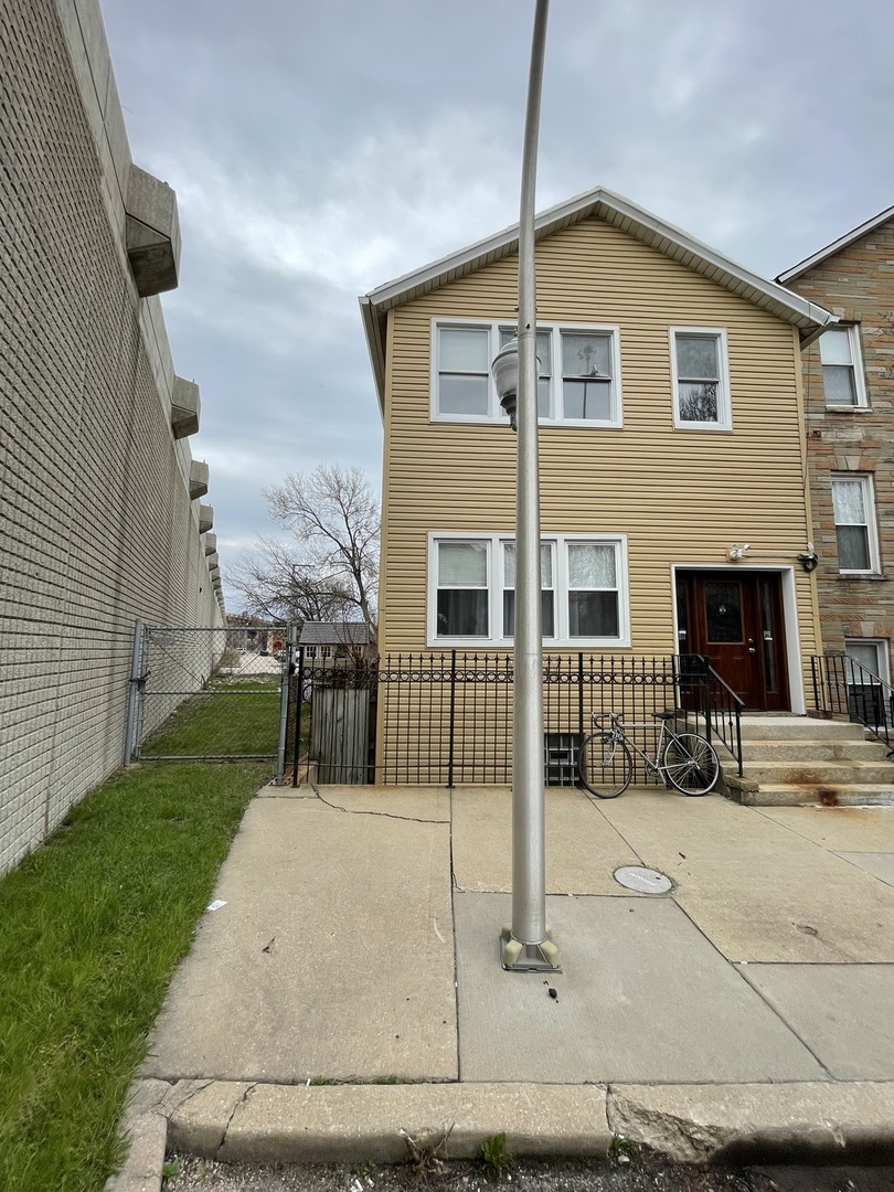 2567 South Emerald Avenue Chicago IL 60616
