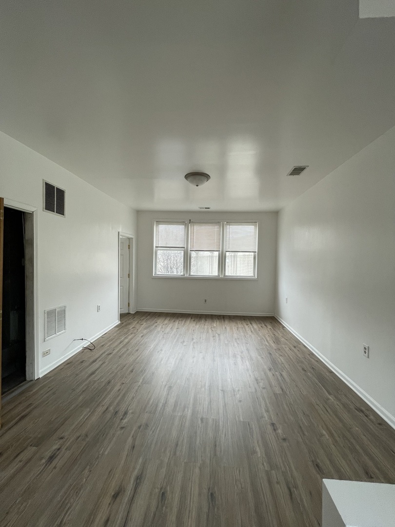 2567 South Emerald Avenue Chicago IL 60616