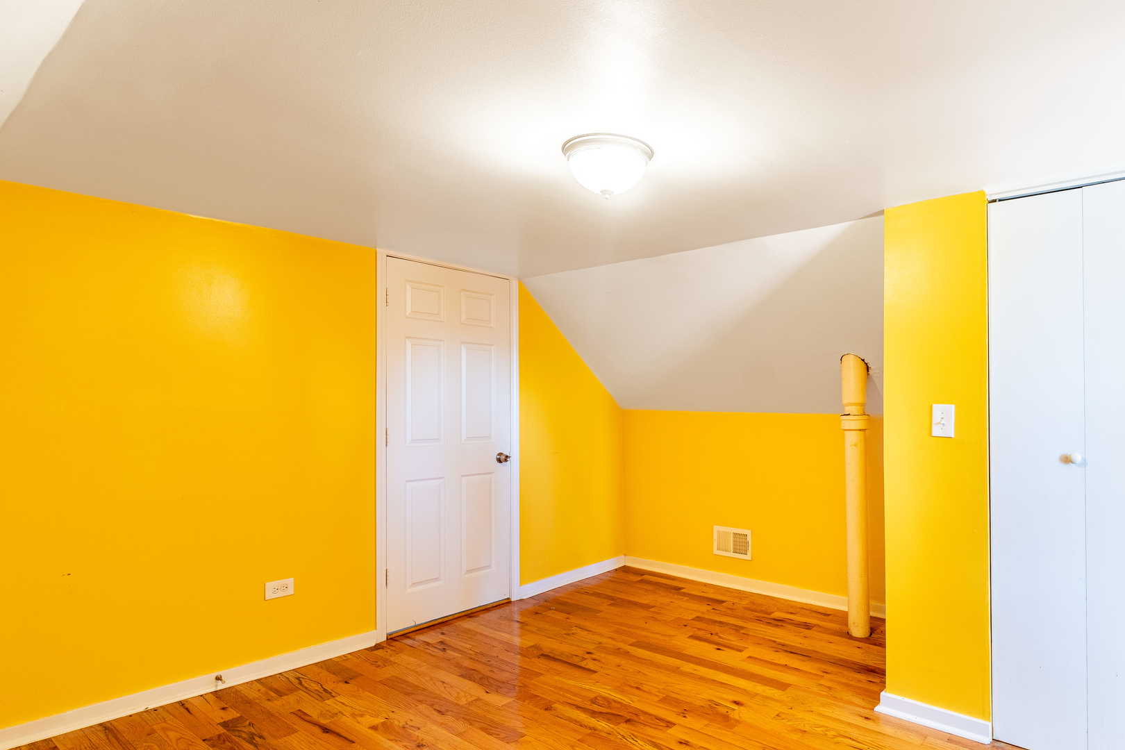 5228 South Justine Street Chicago IL 60609