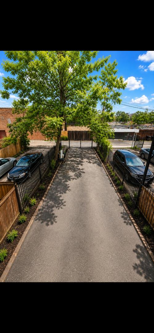 3018 West Flournoy Street Chicago IL 60612