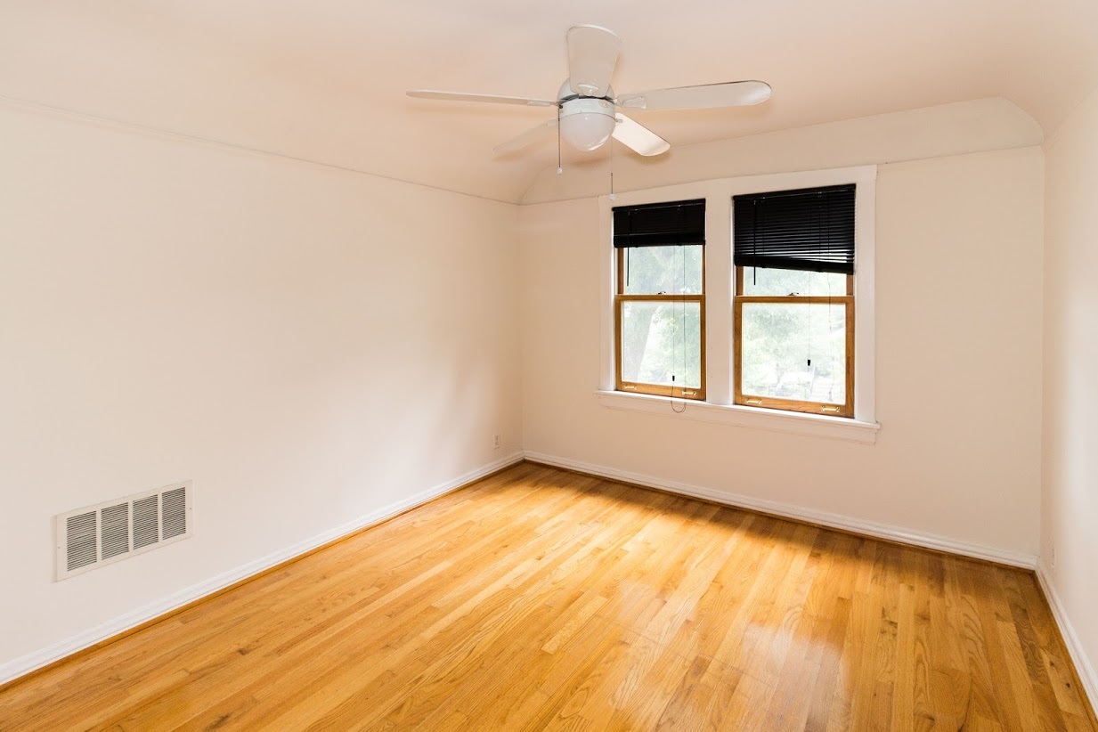3246 North Richmond Street Chicago IL 60618