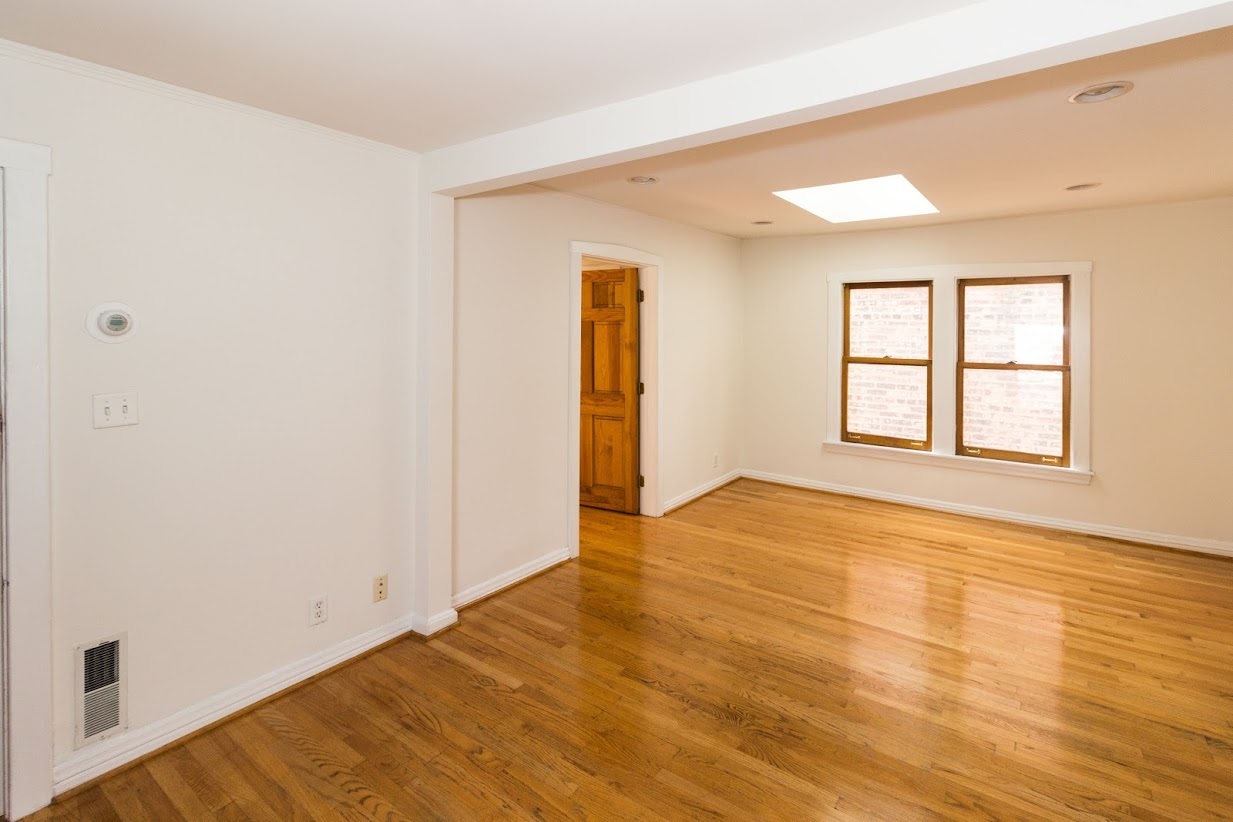 3246 North Richmond Street Chicago IL 60618