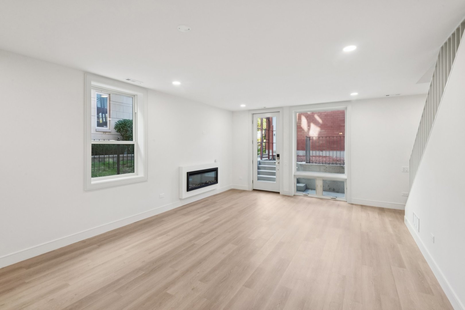 2323 North Lister Avenue Chicago IL 60614