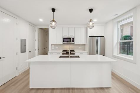 2323 North Lister Avenue Chicago IL 60614
