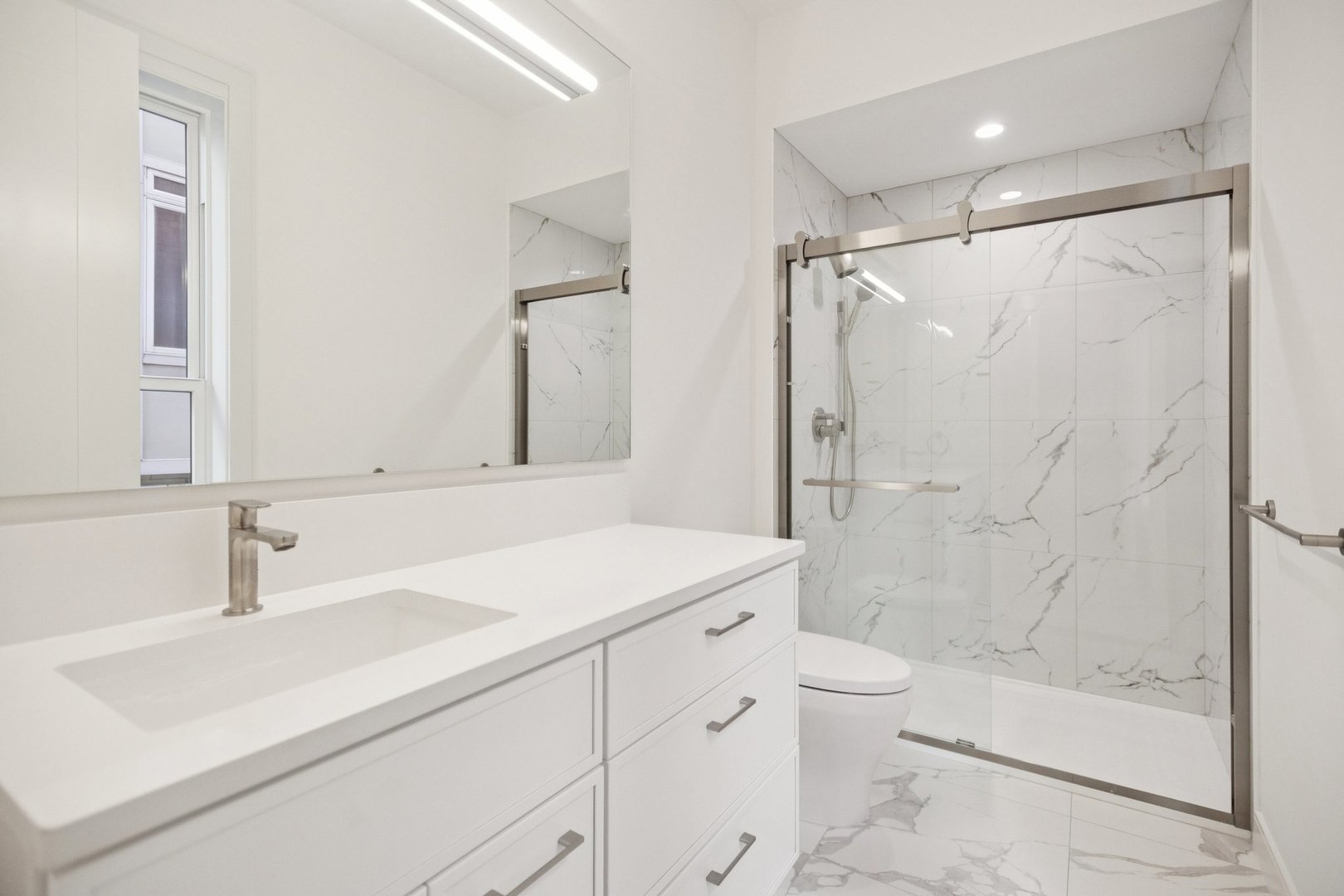 2323 North Lister Avenue Chicago IL 60614