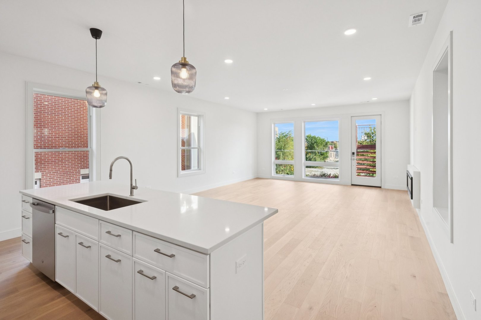 2323 North Lister Avenue Chicago IL 60614