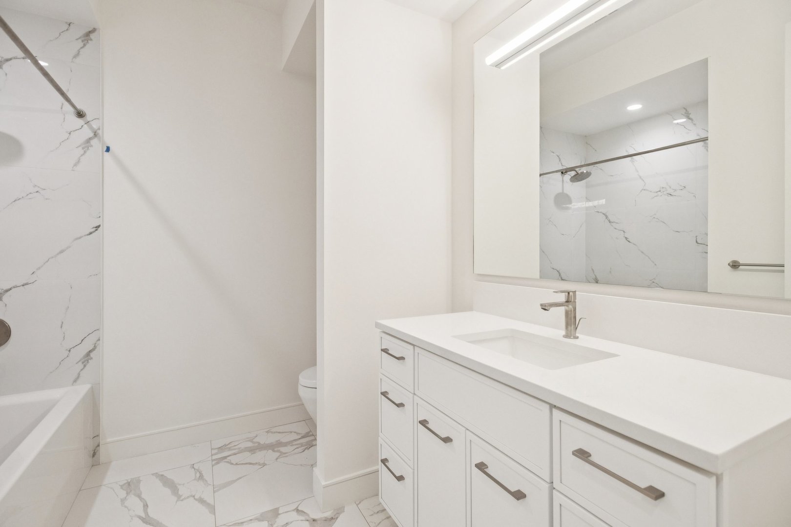2323 North Lister Avenue Chicago IL 60614