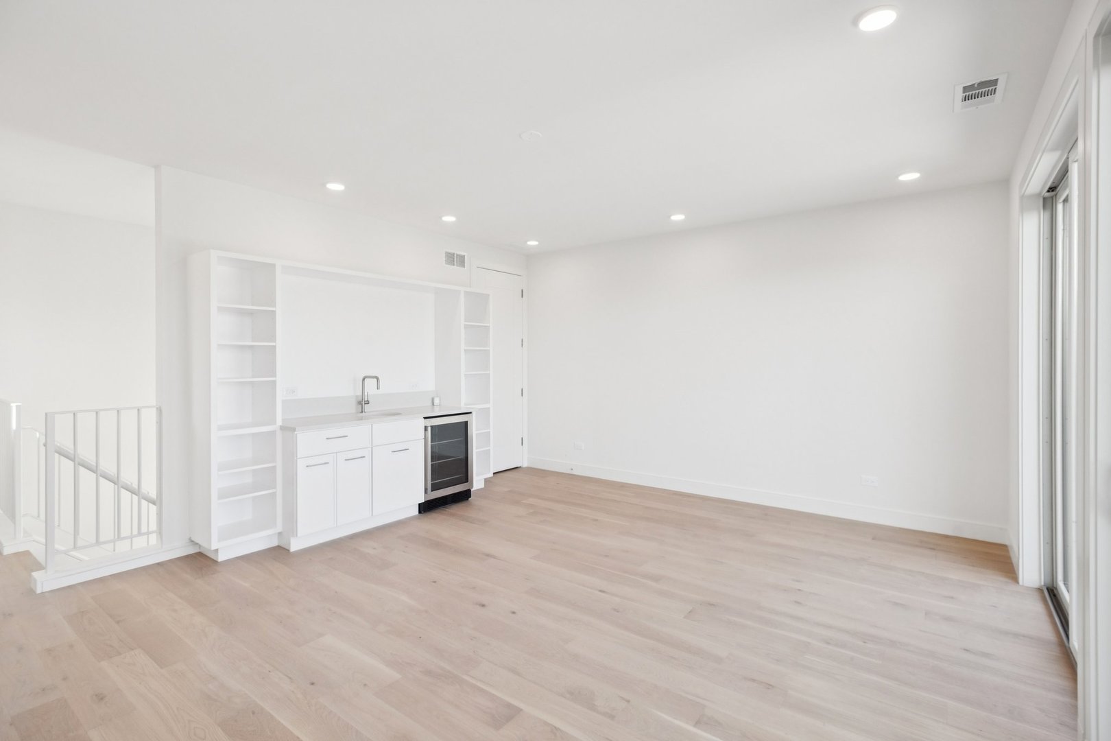 2323 North Lister Avenue Chicago IL 60614