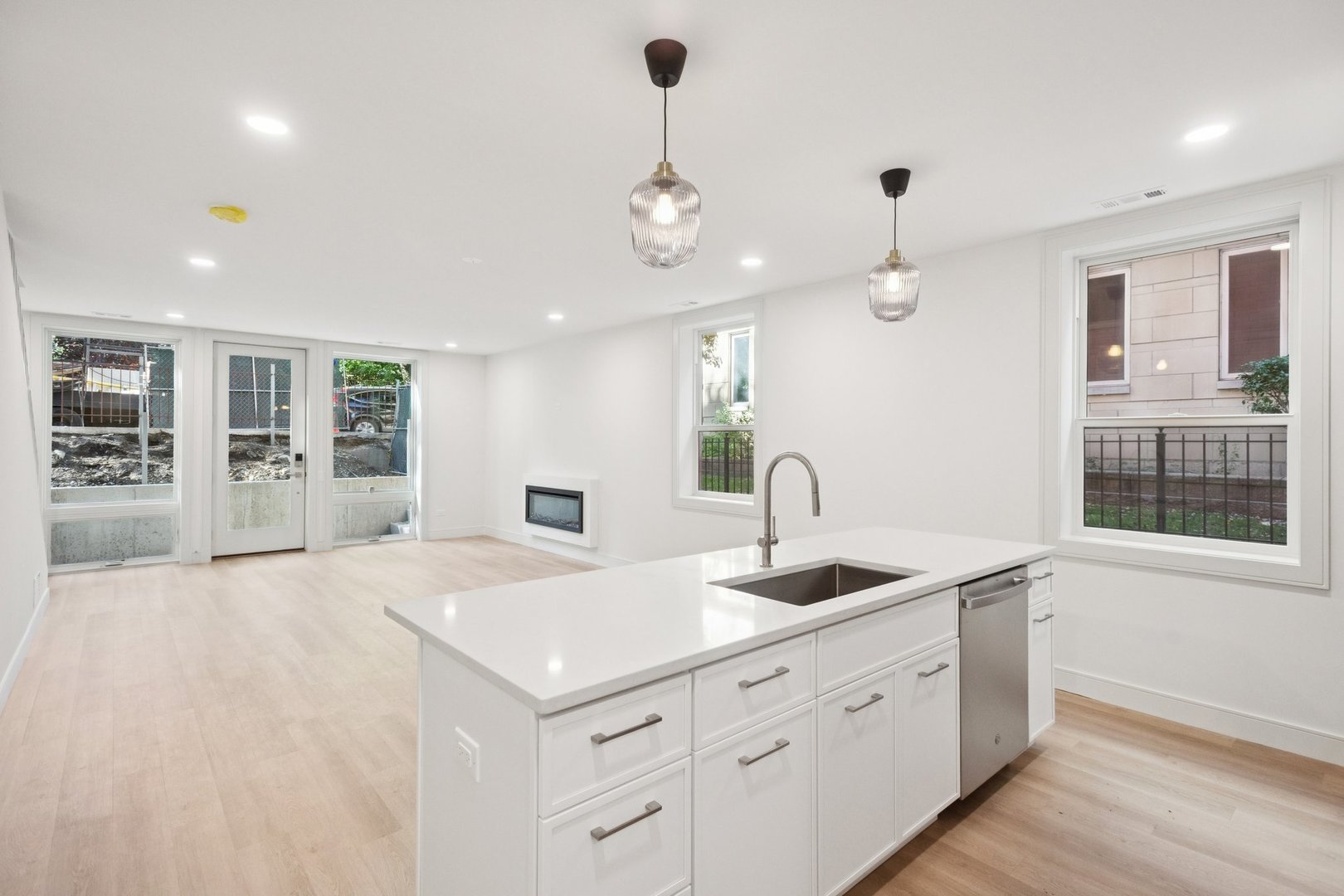 2323 North Lister Avenue Chicago IL 60614