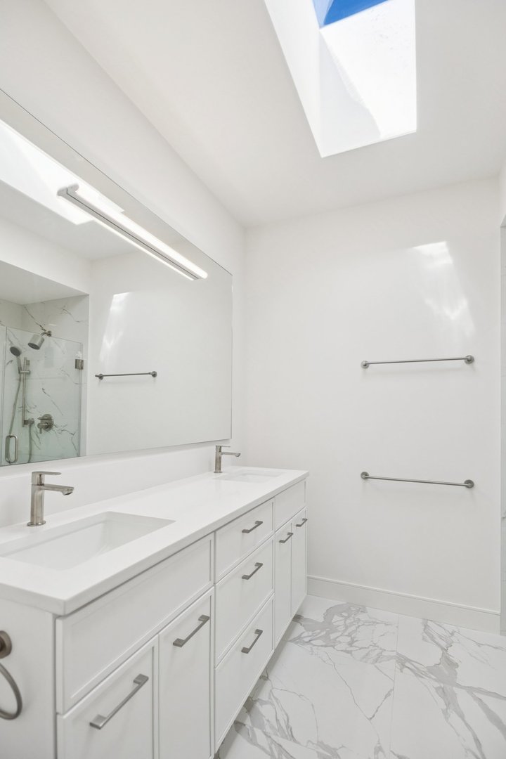 2323 North Lister Avenue Chicago IL 60614