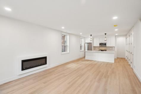 2323 North Lister Avenue Chicago IL 60614