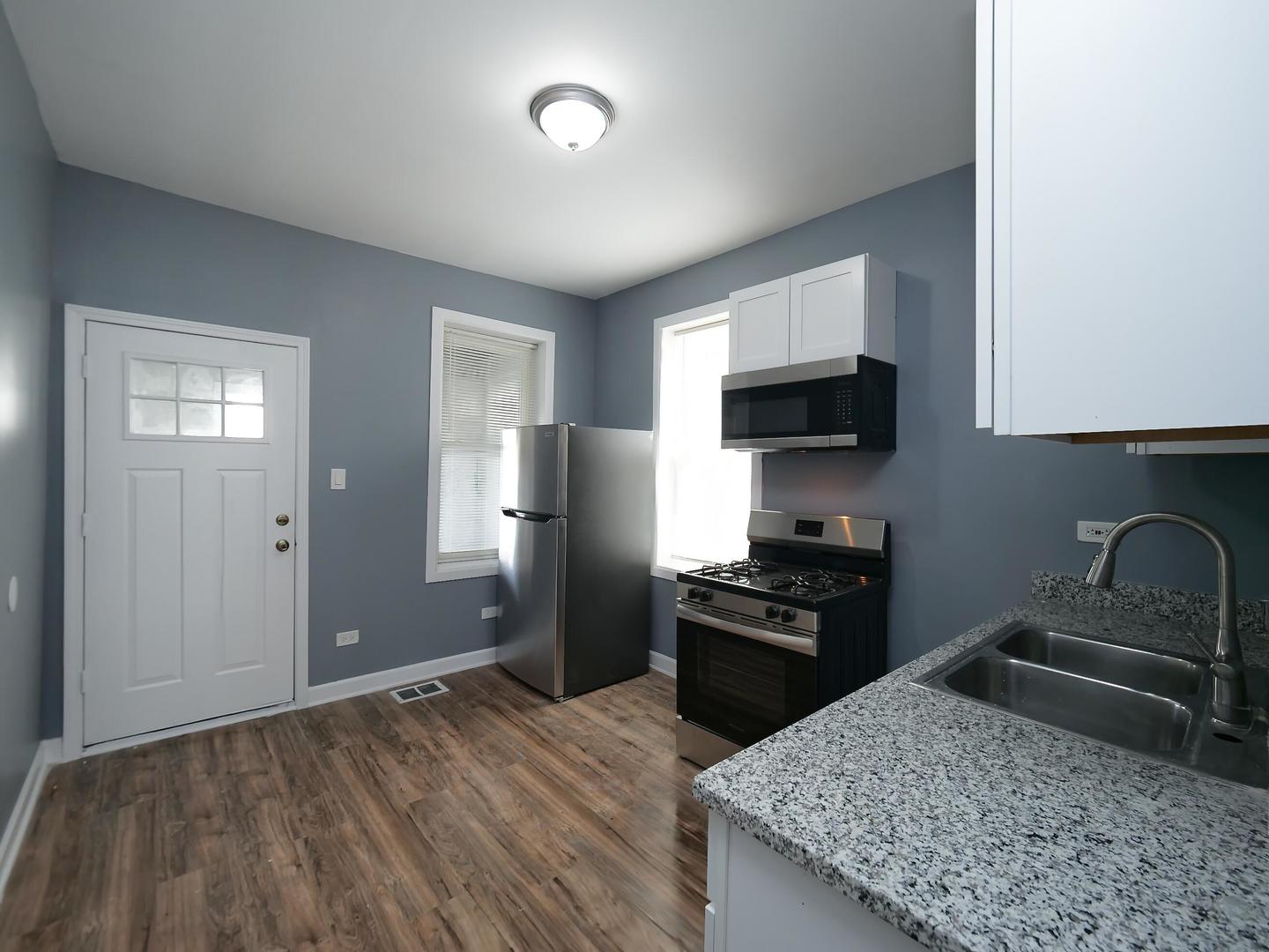4906 West Erie Street Chicago IL 60644