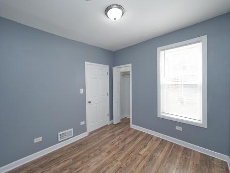 4906 West Erie Street Chicago IL 60644