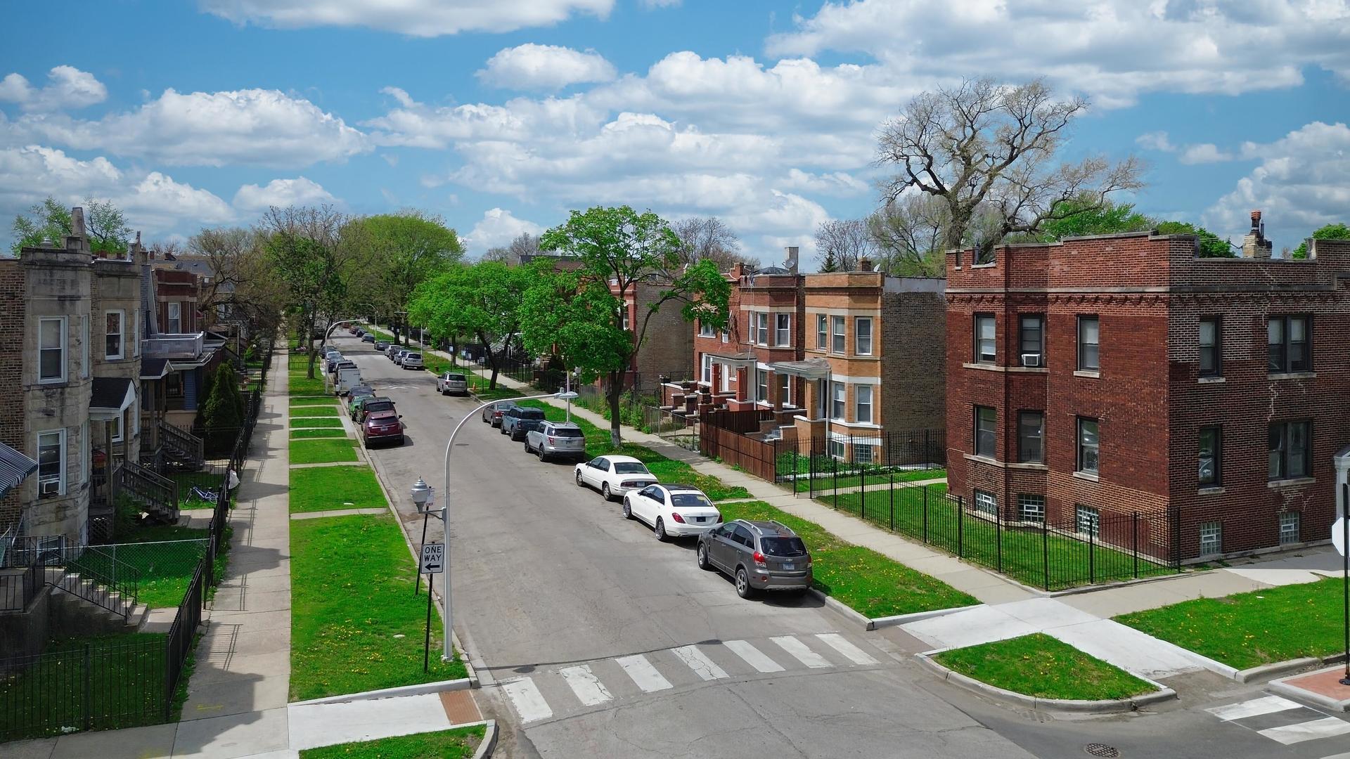 4906 West Erie Street Chicago IL 60644