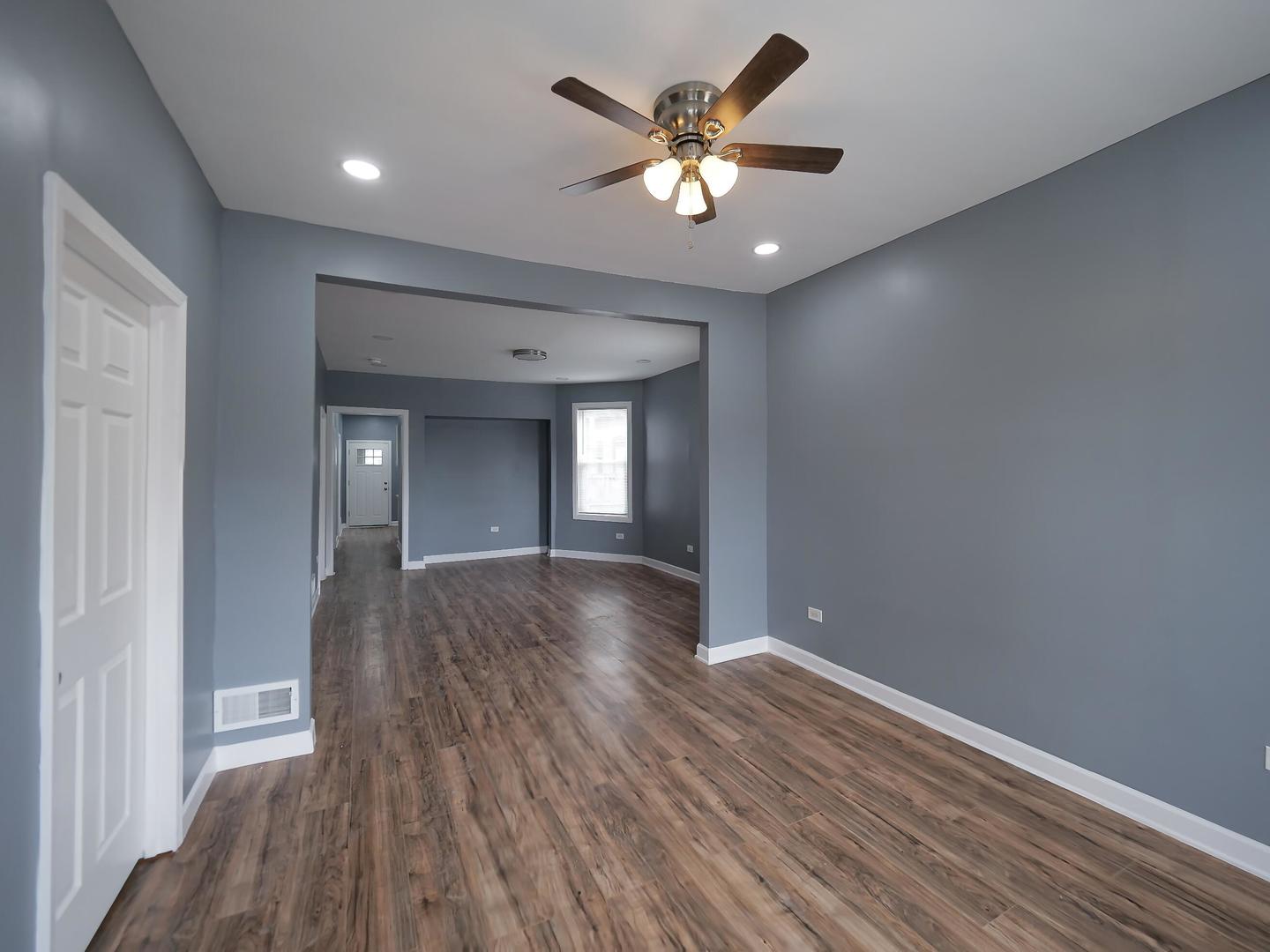 4906 West Erie Street Chicago IL 60644