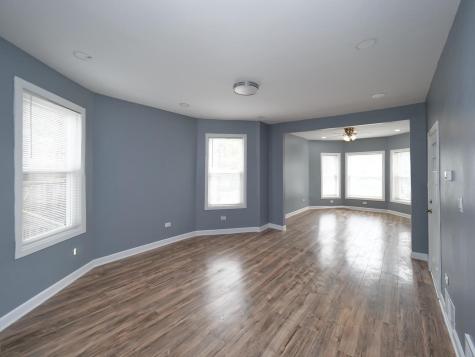 4906 West Erie Street Chicago IL 60644