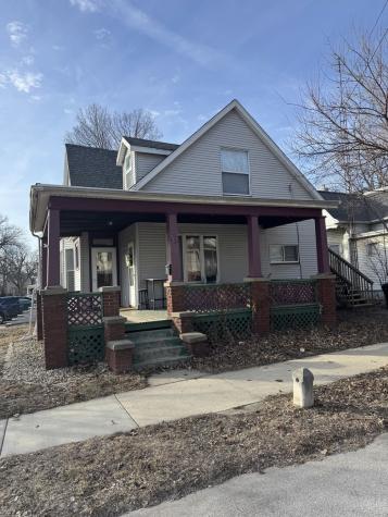 307 South Mclean Street Bloomington IL 61701