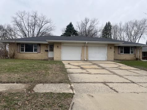 2221 Denver Drive Rockford IL 61108