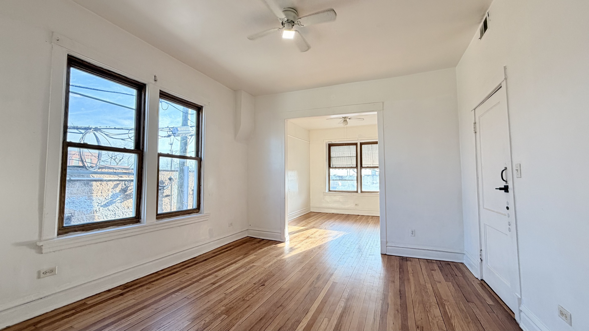 1142 North Monticello Avenue Chicago IL 60651
