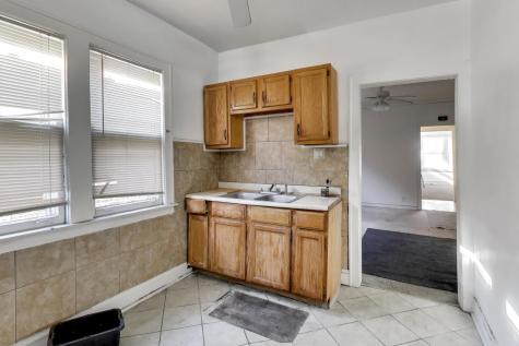 7611 South Marshfield Avenue Chicago IL 60620