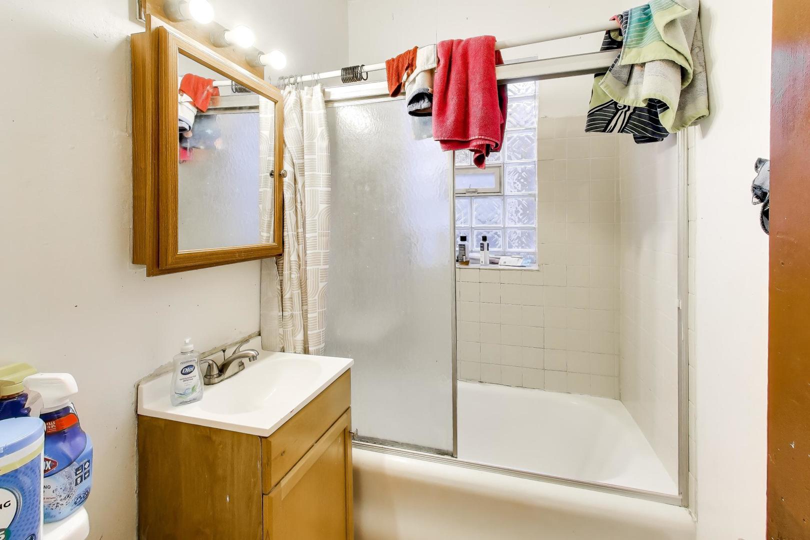7611 South Marshfield Avenue Chicago IL 60620