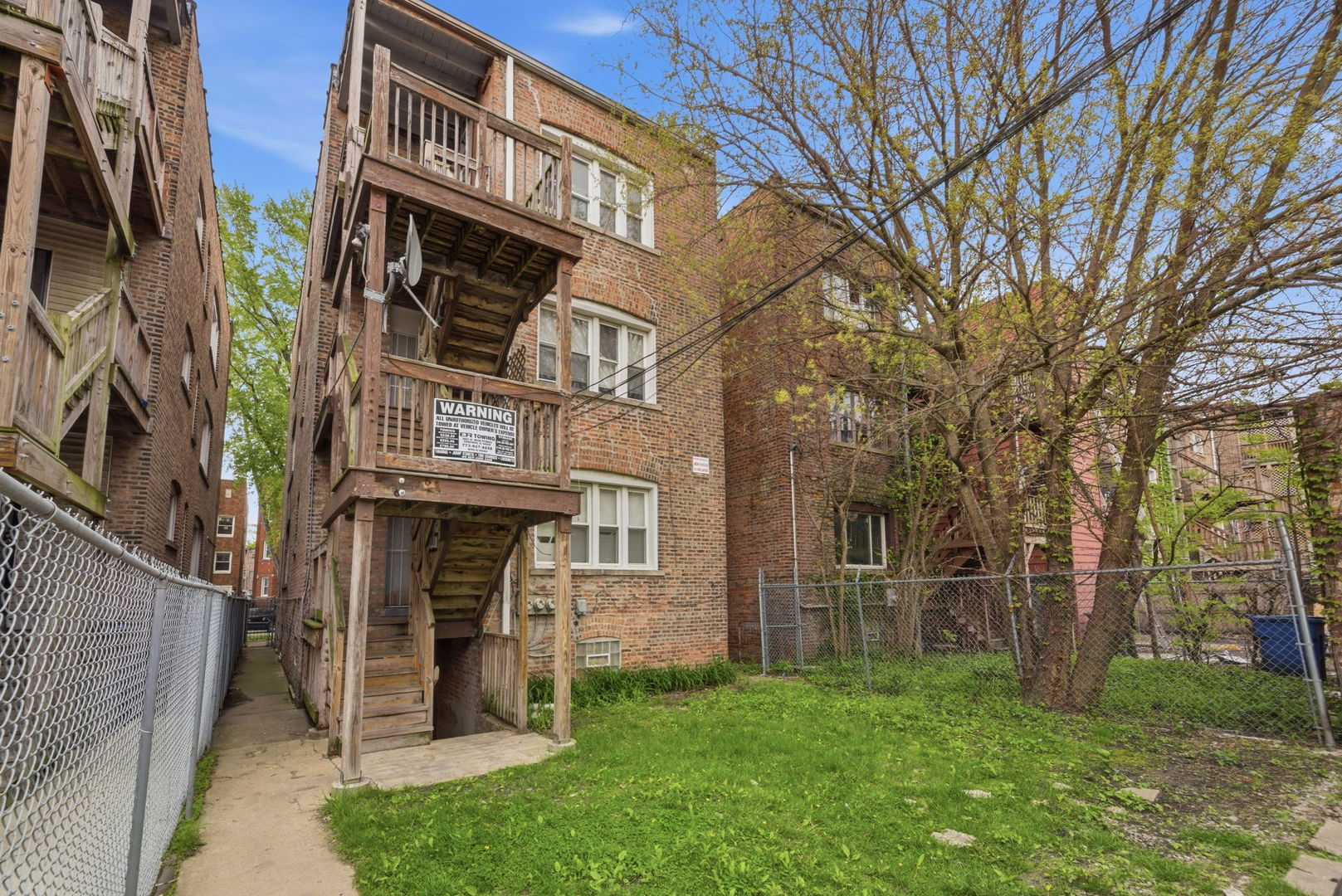 7724 South Essex Avenue Chicago IL 60649