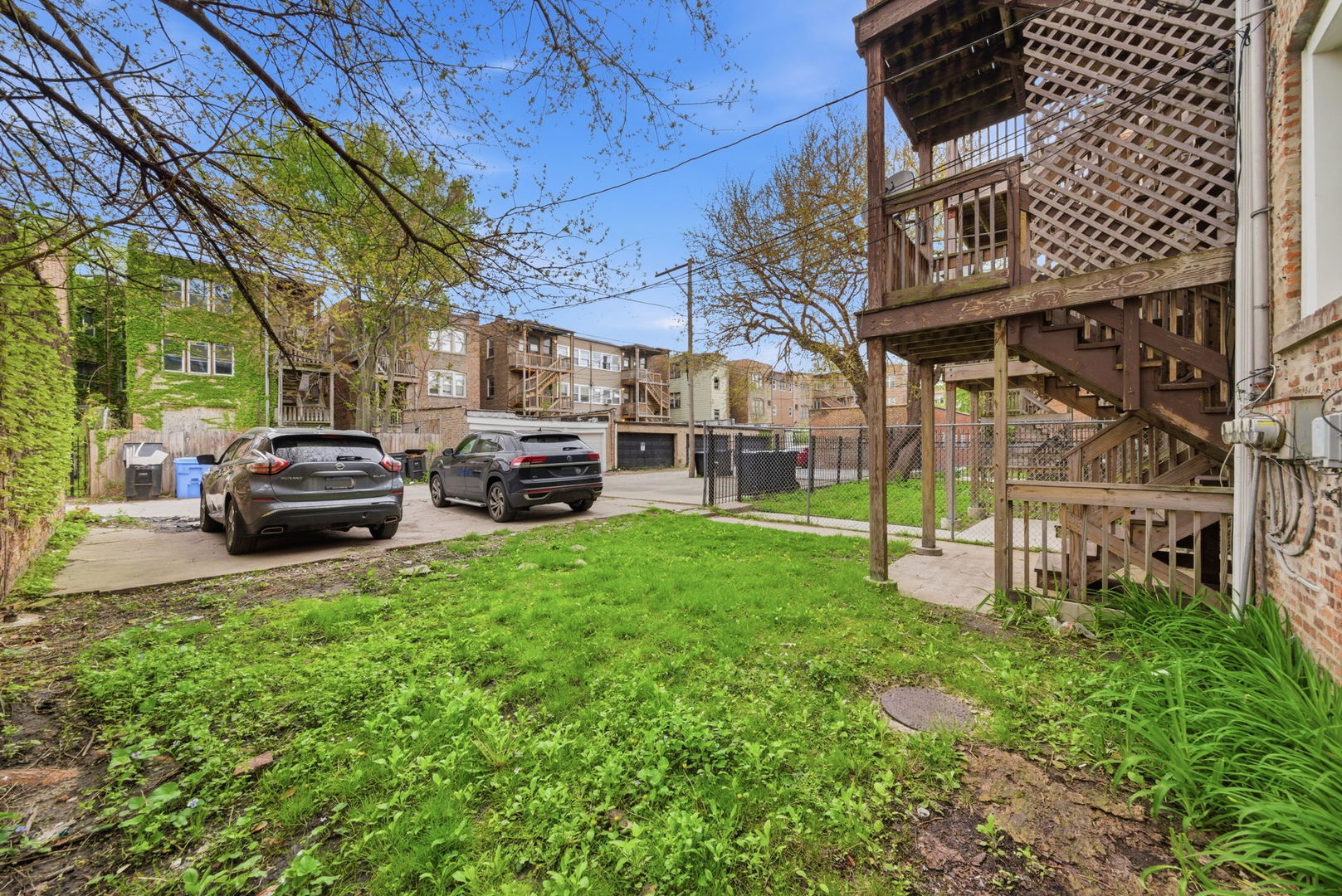 7724 South Essex Avenue Chicago IL 60649