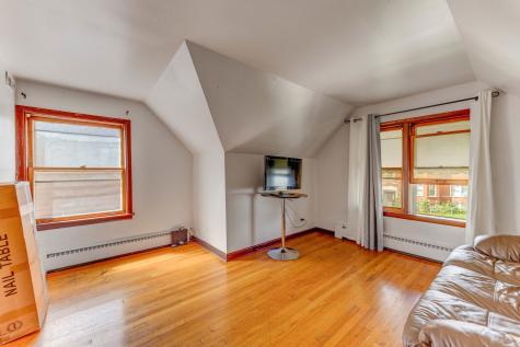 7255 South Artesian Avenue Chicago IL 60629