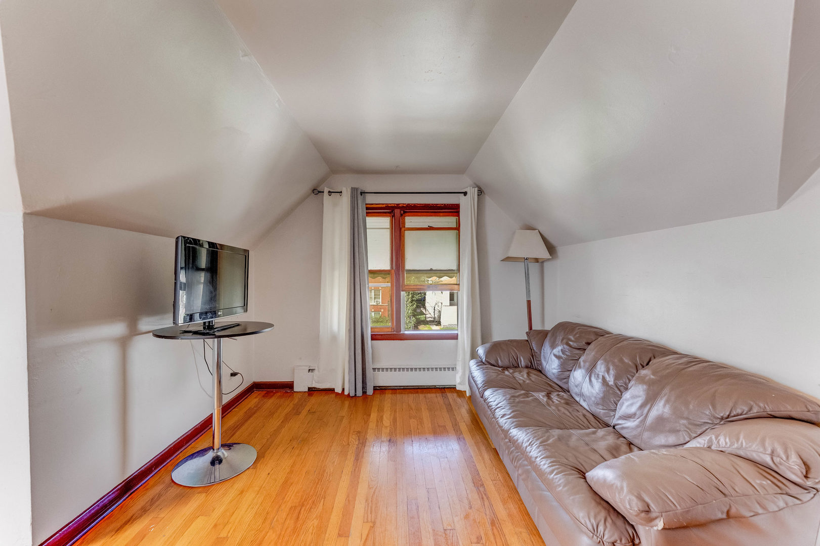7255 South Artesian Avenue Chicago IL 60629