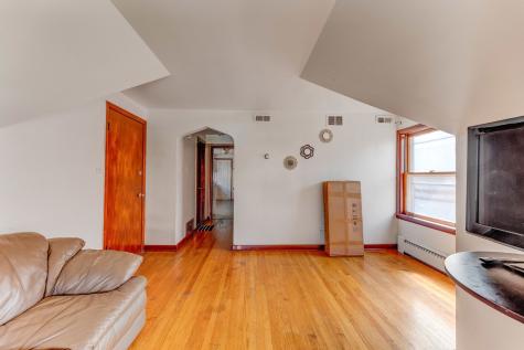 7255 South Artesian Avenue Chicago IL 60629