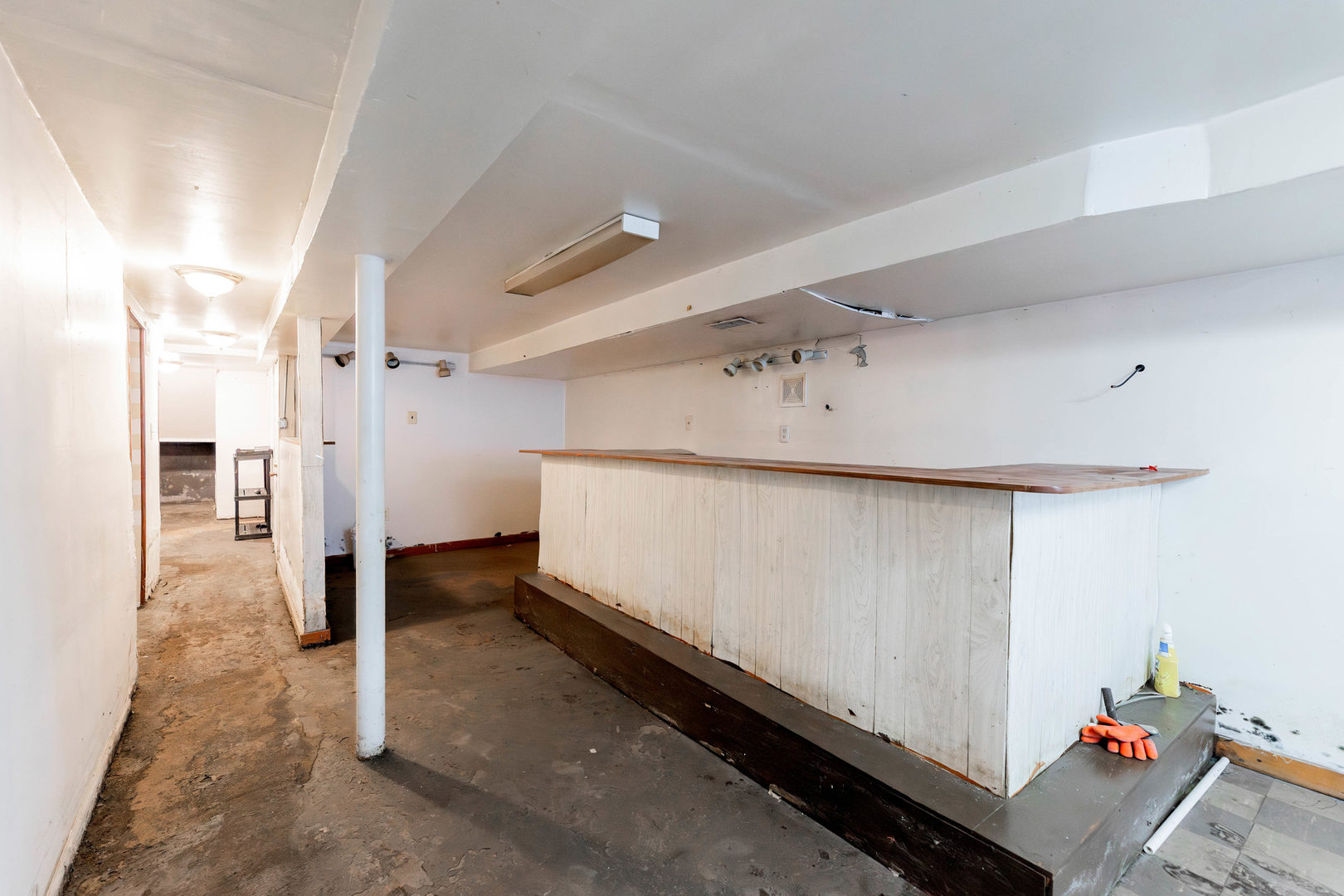 7255 South Artesian Avenue Chicago IL 60629