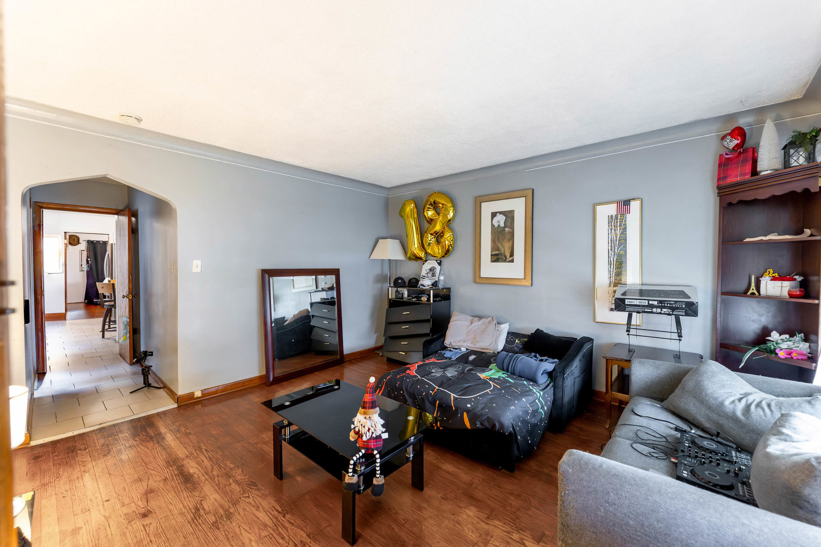 7255 South Artesian Avenue Chicago IL 60629
