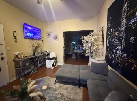 5444 West Walton Avenue Chicago IL 60651