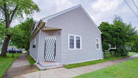 822 11TH Street North Chicago IL 60064