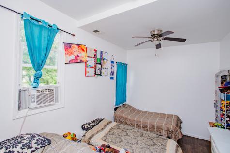 822 11TH Street North Chicago IL 60064