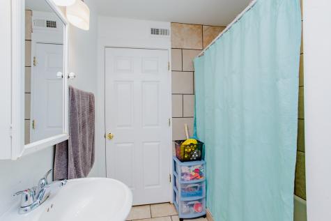 822 11TH Street North Chicago IL 60064