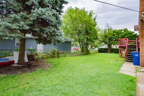 822 11TH Street North Chicago IL 60064